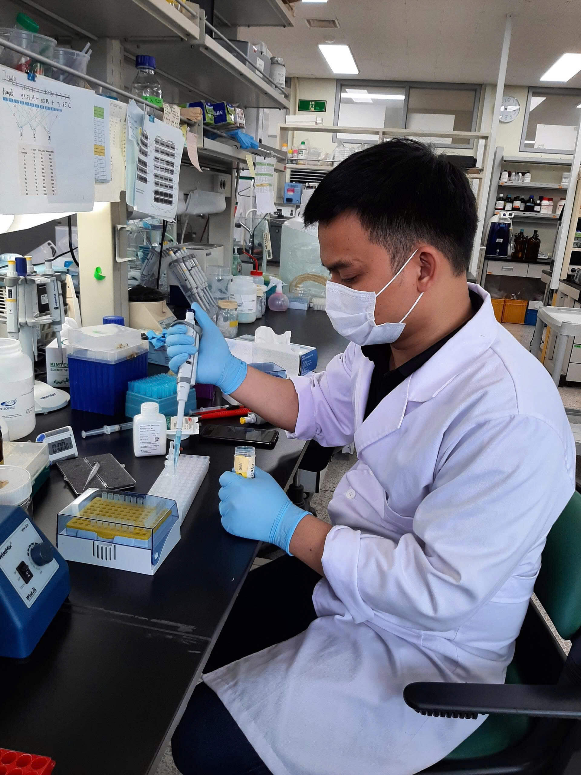 Anh Nguyễn Văn Trường: Nghiên cứu sinh